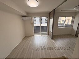 エスタールオーデン 102 1階1LDKのリビング/ダイニング