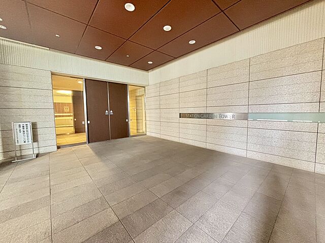エントランス 「ステーションガーデンタワー」西日暮里Selection 36階/-