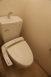 ゆったりとした空間のトイレです