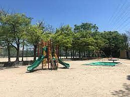貴船公園 徒歩4分。 320m