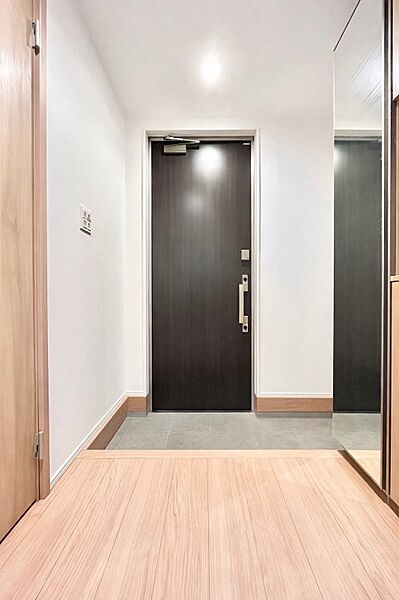 玄関を拡大表示
