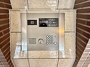 モニター付きインターホンはオートロック仕様