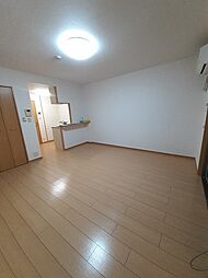 ラ　フローラ 202 2階ワンルームのリビング/ダイニング