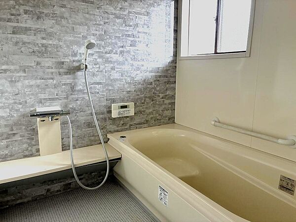 浴室を拡大表示