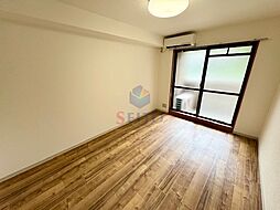 グランディールVIII 1階1Kのリビング/ダイニング