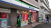 ファミリーマート 吹田内本町店 589m