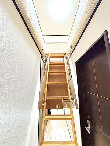 収納 大阪市大正区鶴町3丁目21-21