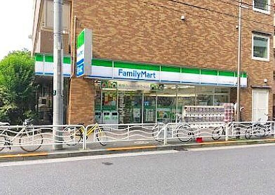 ファミリーマー...