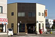 郵便局「岡本駅前郵便局まで771m」