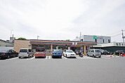 コンビニ「セブンイレブン 宇都宮中戸祭店まで517m」