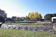 公園「駅東一号緑地まで802m」