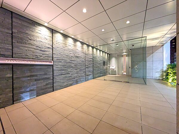 エントランスを拡大表示