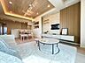 リビング/ダイニング：陽当たりの良いリビングは、明るさが心地よい居住空間を作り出します。光に包まれることで、日々の疲れを癒し、ポジティブな気持ちになれる場所です♪