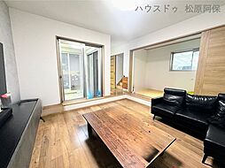 居間