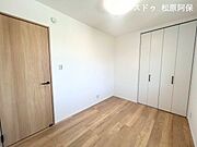 2階4.37帖洋室