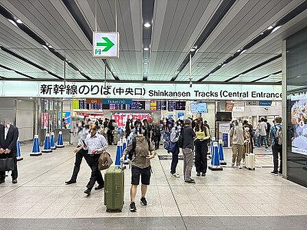JR在来線/JRおおさか東線/JR山陽新幹線/JR東海道新幹線「新大阪」駅
