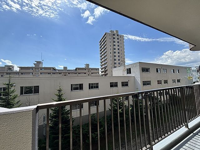 バルコニー ライオンズマンション西岡 3階/-