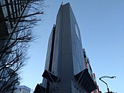 建築中