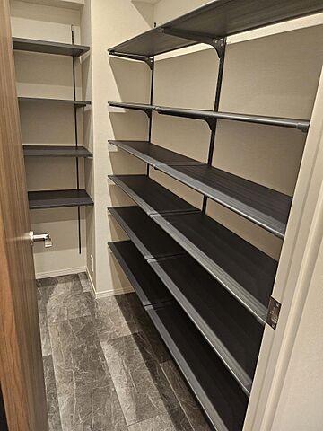 収納 麻布イースト 3階/-