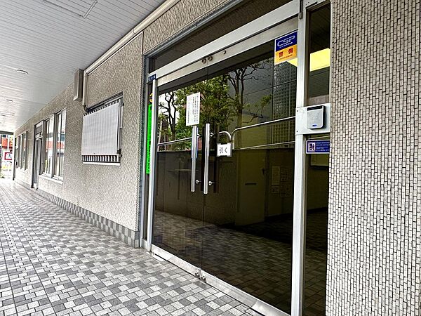エントランス