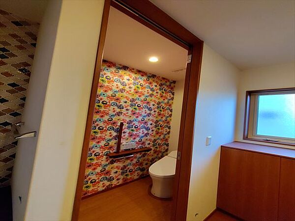 トイレを拡大表示