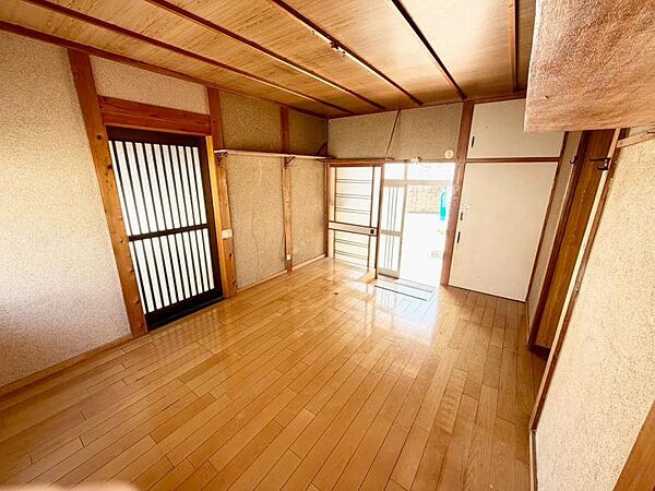 室内