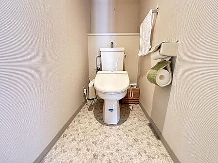 シンプルトイレです♪