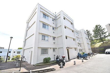 計画的な修繕がなされた管理体制良好の優雅な外観です♪