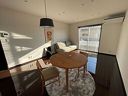 半田市美原町1丁目中古戸建て 4LDKのリビング/ダイニング