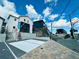物件画像 リビング広々18帖新築戸建て