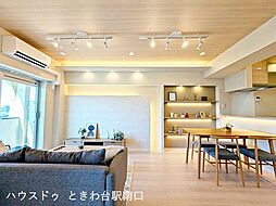 居間