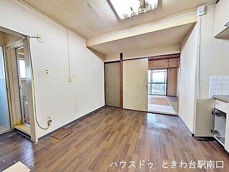 全居室のクロスやフローリングを新規貼替予定。明るく清潔感のある室内空間に生まれ変わります。