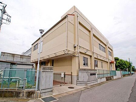 さいたま市立八王子中学校(380m)