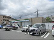 ファミリーマート　生駒俵口店まで450メートル