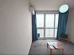 近鉄けいはんな線 新石切駅 徒歩28分の賃貸アパート 2階1Kのリビング/ダイニング