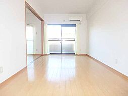 ヴェルメゾン 301 3階2LDKのリビング/ダイニング