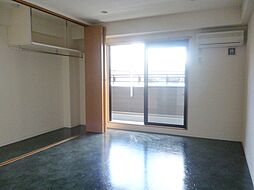 SunForest 105 1階ワンルームのリビング/ダイニング