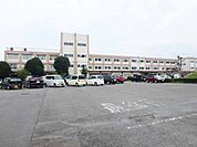 松阪市立嬉野中学校 2471m