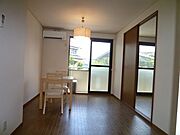 9帖のダイニングキッチン※備品はつきません