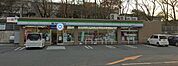 ファミリーマート松阪豊原町店 738m