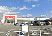 バロー 大黒田店 132m