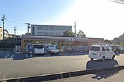 セブンイレブン松阪山室町北店 1104m