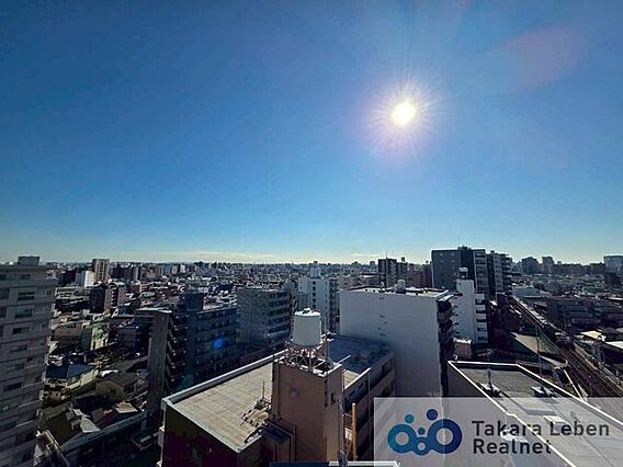 バルコニーから...