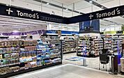 トモズ有明ガーデン店 徒歩6分。 450m