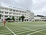 周辺：目黒区立菅刈小学校 徒歩7分。 500m