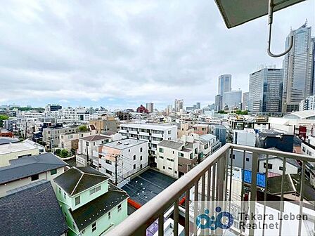 住居からの眺望。心地の良い風をお部屋に取り込んでくれ、日々の生活がより豊かになります。