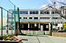 周辺：新宿区立落合第四小学校 徒歩9分。 680m