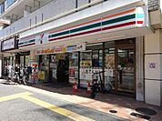 セブンイレブン中目黒店 徒歩4分。 260m