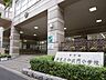 周辺：港区立御成門小学校 徒歩11分。 880m