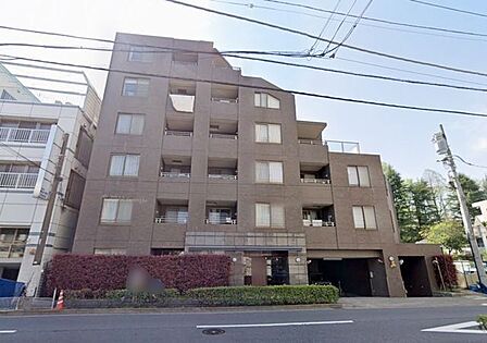 都営大江戸線【新江古田】駅徒歩9分、住宅地のマンション。ペット飼育のご相談可能です。